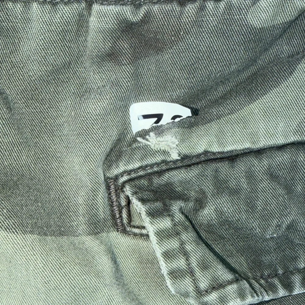 Abercrombie & Fitch Men's Green Camo Cargo Shorts Cotton Canvas Flat Front